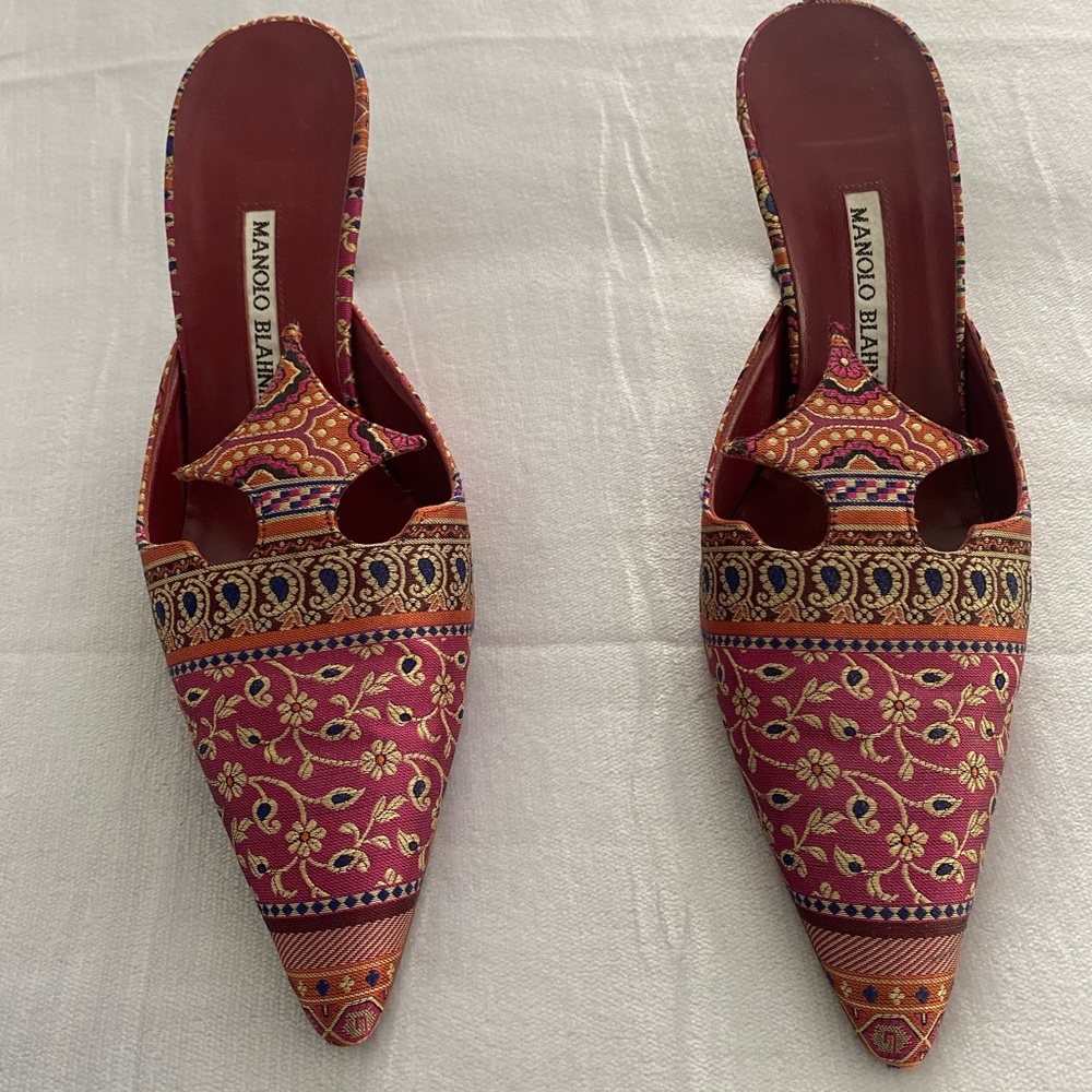 MANOLO BLAHNIK Genie Brocade Mules Shoes Size 39